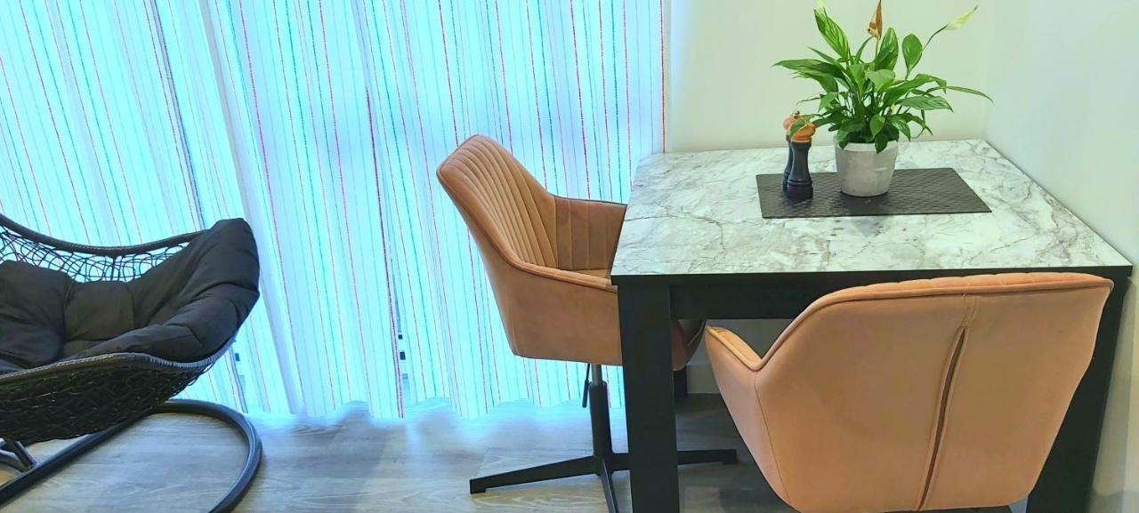 Great Studio Apartments - Netflix, Wifi, Digital Tv シェフィールド エクステリア 写真