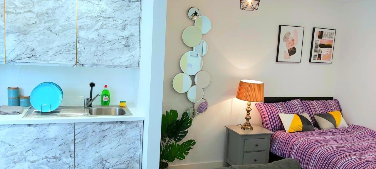 Great Studio Apartments - Netflix, Wifi, Digital Tv シェフィールド エクステリア 写真