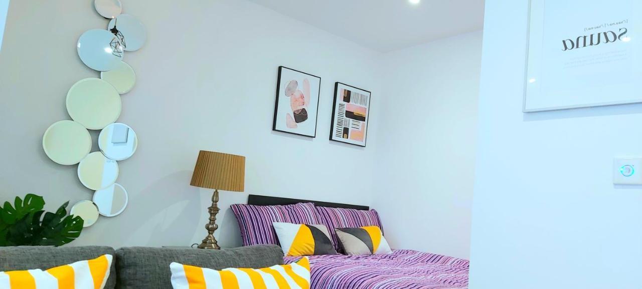 Great Studio Apartments - Netflix, Wifi, Digital Tv シェフィールド エクステリア 写真