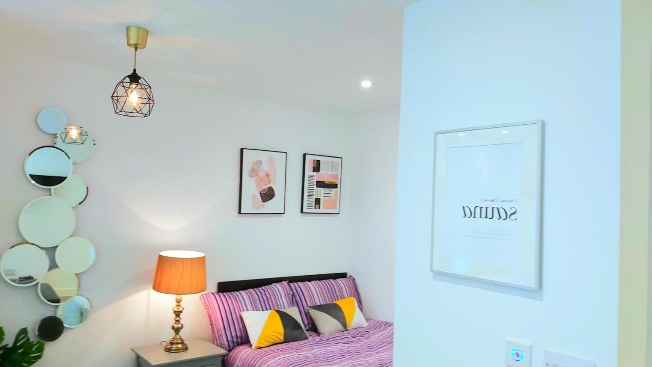 Great Studio Apartments - Netflix, Wifi, Digital Tv シェフィールド エクステリア 写真