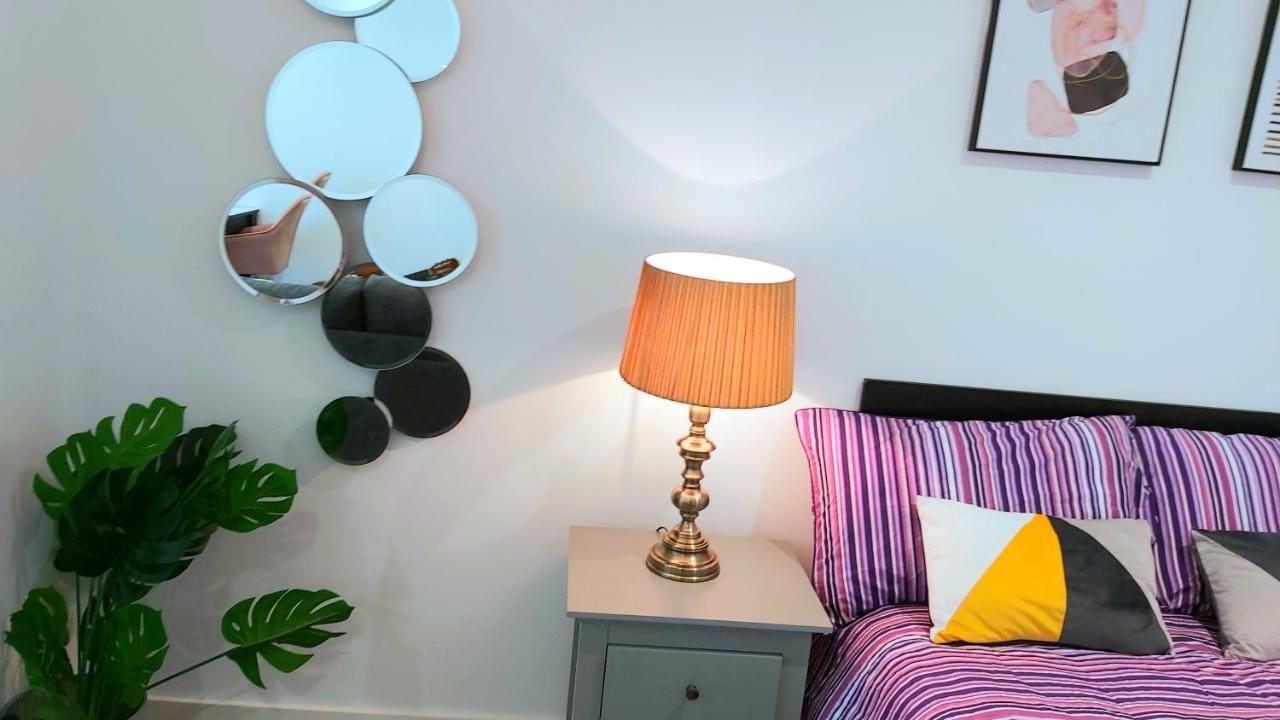 Great Studio Apartments - Netflix, Wifi, Digital Tv シェフィールド エクステリア 写真