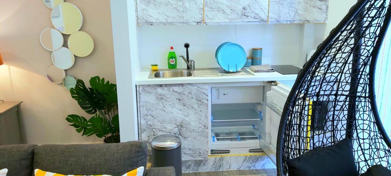 Great Studio Apartments - Netflix, Wifi, Digital Tv シェフィールド エクステリア 写真