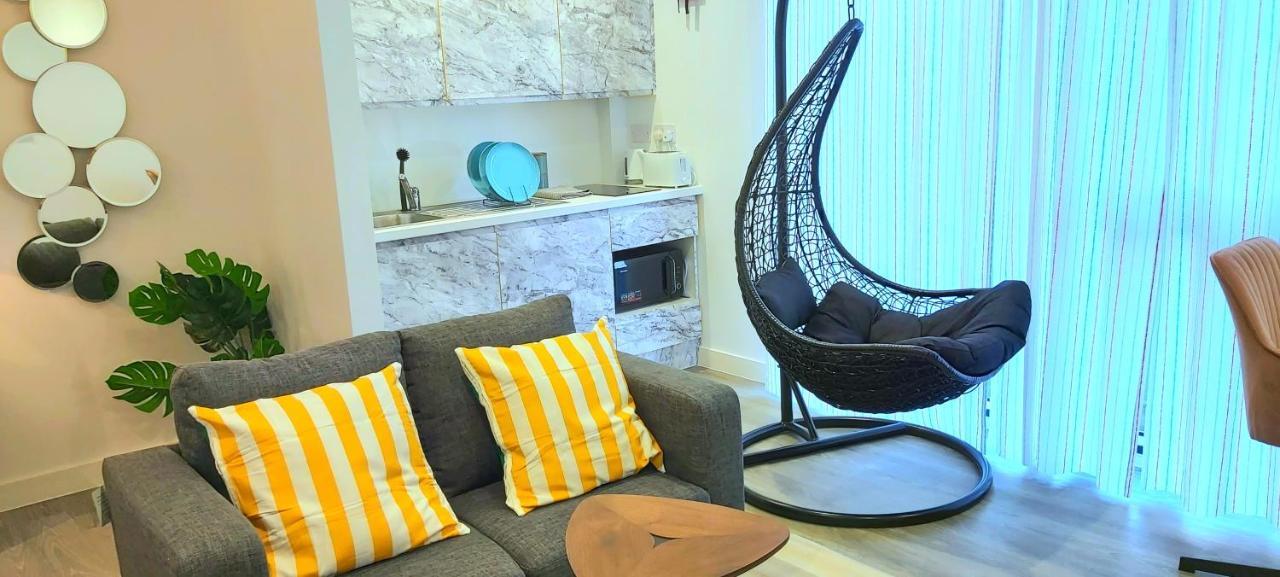 Great Studio Apartments - Netflix, Wifi, Digital Tv シェフィールド エクステリア 写真